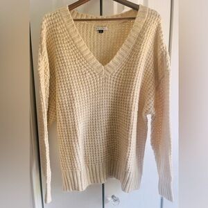 American Eagle sweater NWOT!